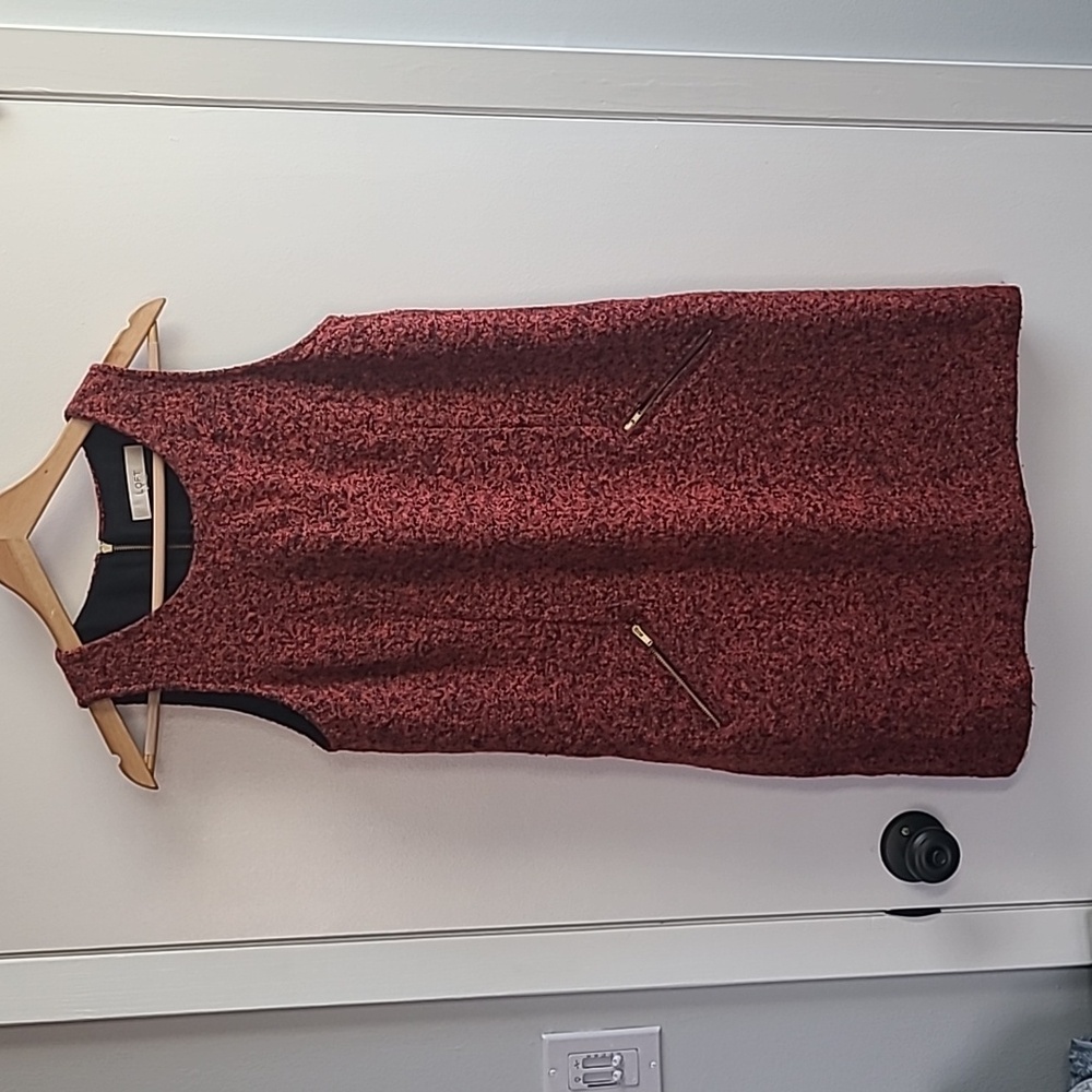 Loft wool dress size 6 red and black